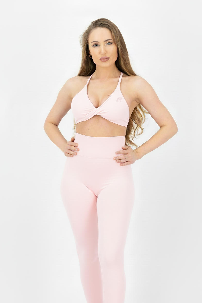 Nuréa Elan Twist Front Top
